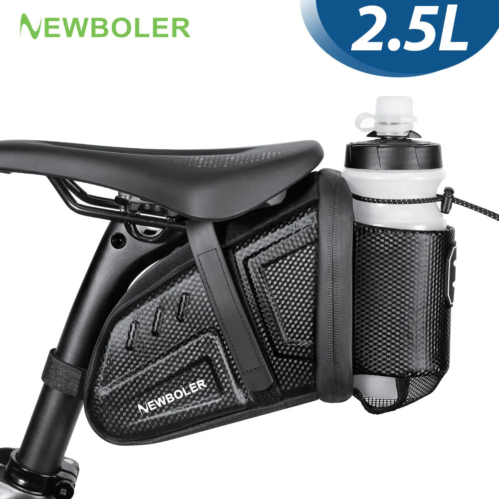 Sacoche de Selle Vélo Étanche 2,5L avec Porte-Bidon et Bandes Réfléchi — sacoche vélo | La Sacoche Vélo