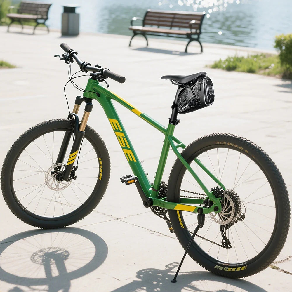 Sacoche de Selle Vélo NEWBOLER Étanche avec Bandes Réfléchissantes — vue 15 — sacoche vélo | La Sacoche Vélo